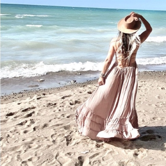 Join me on the BOHO DISCOVERY let’s feel wild and free 🦋✨✨ - Picture 2 of 15